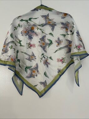 La Seine Silk Triangle Scarf in Cream and Green